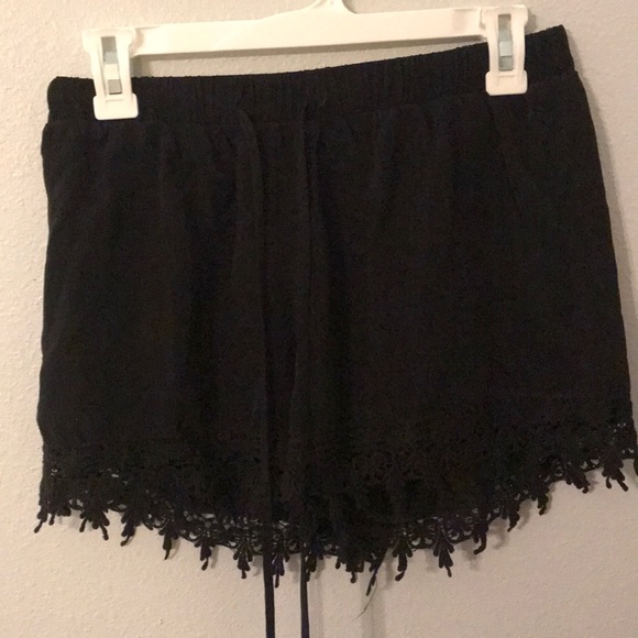 Blu Pepper Pants - Black Laced Shorts